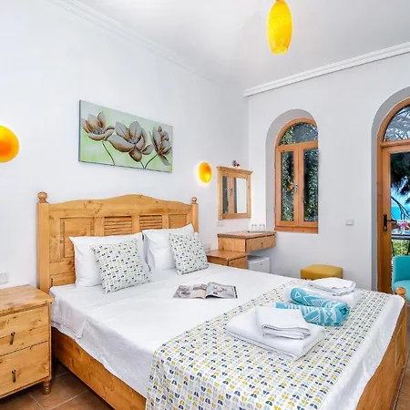 Turkuaz Kaş